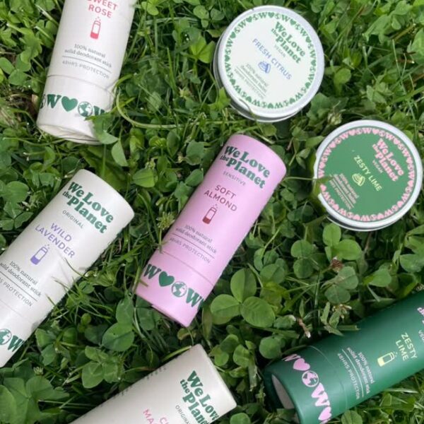 Spar på We Love the Planet - Naturlige Deodoranter og læbepomade